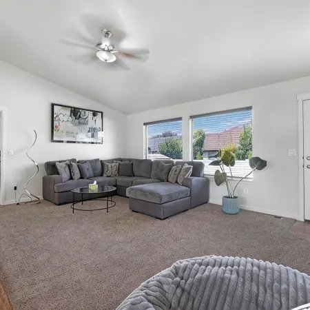 Charming 4-bedroom house with AC and WiFi in welcoming Twin Falls