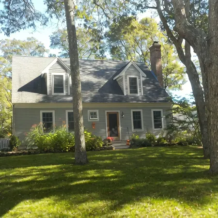 Charming Cape Cod Retreat Nestled b/w Mashpee River & Popponesset Bay