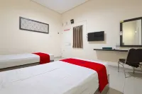 RedDoorz at Hotel Galaksi Ponorogo