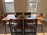Seaside Stay in Historic Warren - Apartments