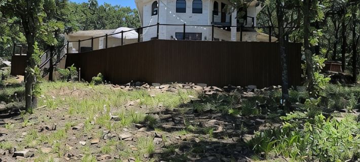 INCREDIBLE Lakehouse on Skiatook Lake! 4 bed/4 bath- HUGE deck overlooking lake! Hotels in Osage County