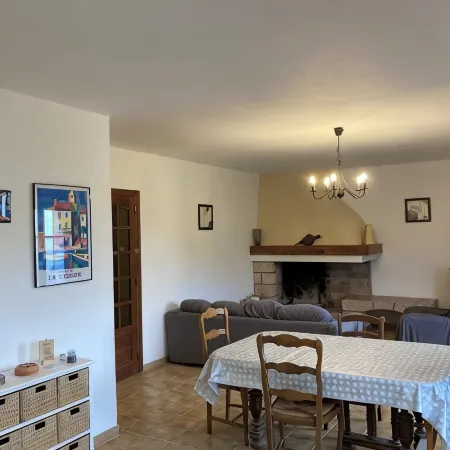 Cosy apartment, 10 minutes' walk from Propriano center and beach