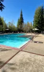Modern Mountain Wellness Retreat in McCall, Idaho: 4 Bed · 4.5 Bath · Sleeps 10 - Kolam Renang