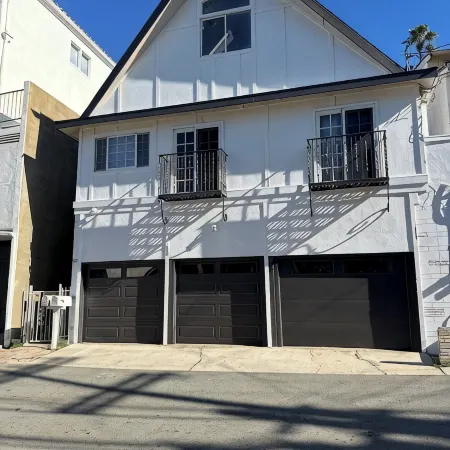 T-Street Charmer. Close to the beach, downtown San Clemente, and restaurants.