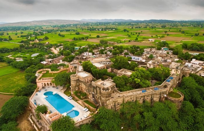 Neemrana's - Hill Fort - Kesroli