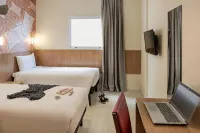 Hotel Cassino Tower Piracicaba by Nacional Inn - Swimmingpools