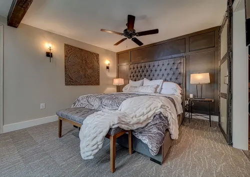 Luxury Town Square Condo king Bed & W/D - 4 stjerner