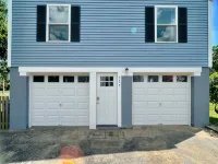 ~2.5mi to Beaches & Downtown Newport - Private Apartment - Condos