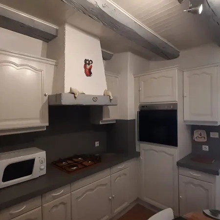 APARTMENT 1ST FLOOR 4 ROOMS 2 BEDROOMS 2-4PERS