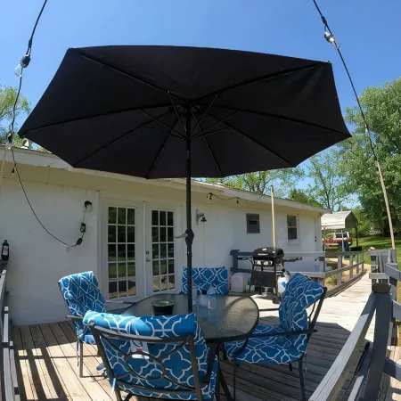 Cozy home near Lake Guntersville, w/ boat parking