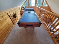 Sunset Cabin by the Sea: Log cabin w/ stunning ocean views. Unwind in paradise! - Hytter