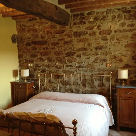 Adorable house in charming Chianti hamlet btwn Siena, Arezzo and Florence
