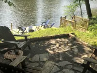 Waterfront Oasis w/ Great Views, 5 Beds & Deck over the Creek! Hotel a Ulster