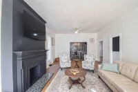 LULU Street Retreat-Historic Home in Brooksville12 miles from Cabot Farms Golf - chambre d’hôtes