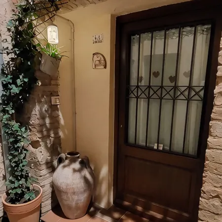 Romantic apartment in the Vicolo dei Baci located in the historic center