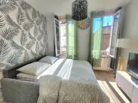 Charmant Studio 26m² au Cœur de Troyes Idéal Pour 2 Proche de Tout! - 3-Star
