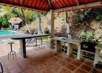 Welcome to PanaSea! Beautiful 3BR home-Esterillos: Private pool & close to beach