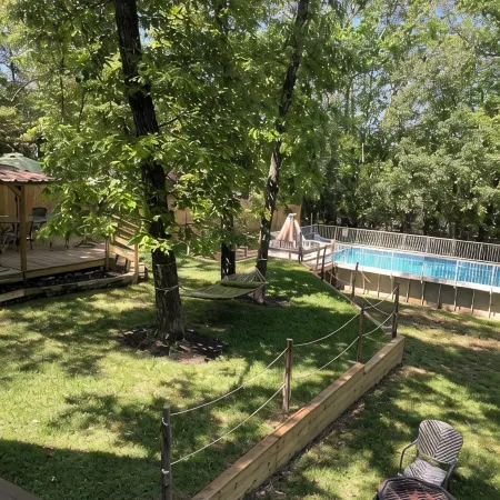 Hideaway_3 BR w/ Private Pool on wooded lot