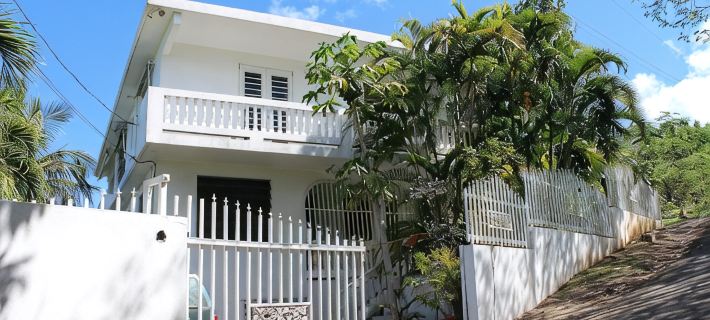 Casa Anonna - Stunning oceans views and pool! โรงแรมในวิเอเกส
