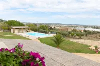 Charm, home emotions Baron sea view, swimming pool, wifi and BBQ - 游泳池