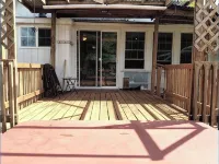 Village Gem - convenient, Spacious, 2 bedroom - Can be ADA Accessible - Wifi