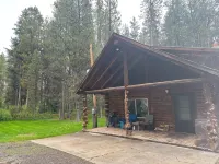 Moose Meadows, a haven of wildlife, beside Yellowstone and Grand Teton Parks. - Chalets