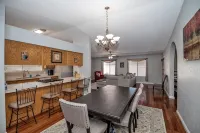 OCO-Heated pool for additional fee and spacious 4br home for your comfort. - Private Pools