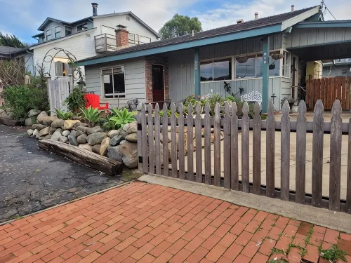 Morro Rock & Ocean View Bungalow - 3 ดาว
