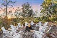 Gameroom • Kids Obstacle Course • Fire pit • Grill