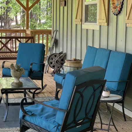 Rosie’s Peaceful Lake House
