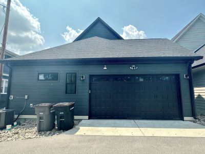 New Modern Construction Home Near Everything!