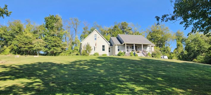 Cozy 2-bedroom apartment in pleasant McDonald with WiFi, AC Hotels in Washington County
