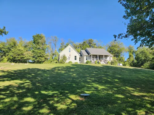 Cozy 2-bedroom apartment in pleasant McDonald with WiFi, AC - 3-Star