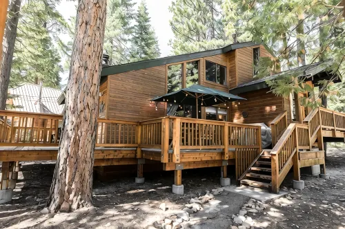 Relaxing Carnelian Bay Retreat - within walking distance to lake - 3-Star