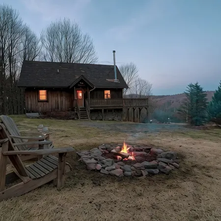 Cozy Catskills Chalet