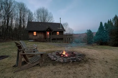 Cozy Catskills Chalet