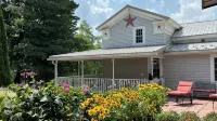 Beautiful renovated Farmhouse on Seneca Lake. Finger Lake Wine Trail.