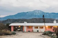 The Mallow House Secluded Mid-Century Ranch with Desert Views near Joshua Tree - 3-stjärniga