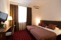 Arkona Mini-Hotel - parking