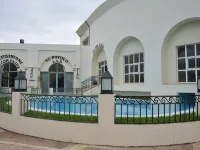 Suites Hôtel les Charmilles & Spa Hotels in Gamarth