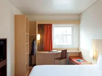 Ibis Chihuahua Hotels near General Roberto Fierro Villalobos International Airport