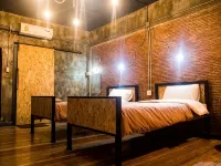 UJ apartment Các khách sạn gần Đồi Khao Sam Muk