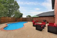 Pool retreat 5BA 2.5BA 4 King bed near lake - Boutique