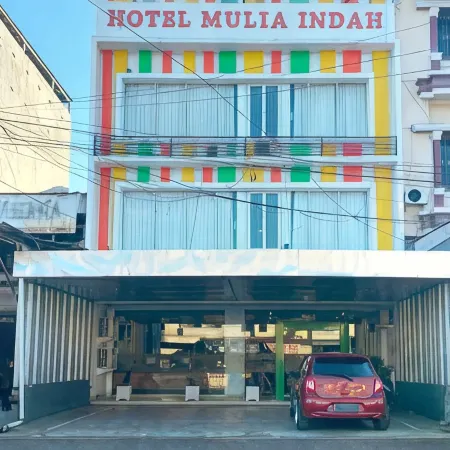 Urbanview Hotel Mulia Indah Palopo