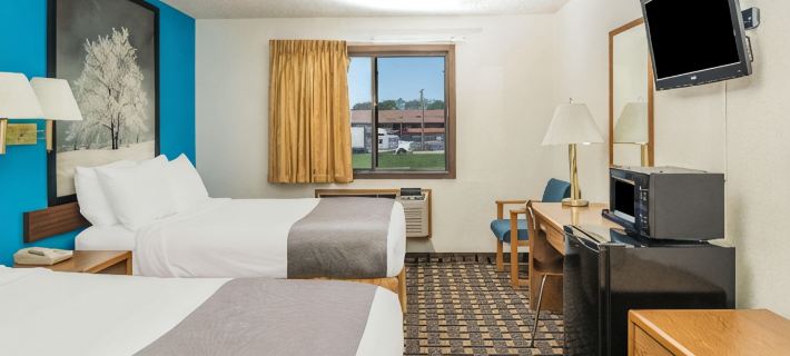 Super 8 by Wyndham Lincoln West Hotels in Lancaster County