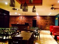 Nina Hotel Syariah Hotels in Sidorejo