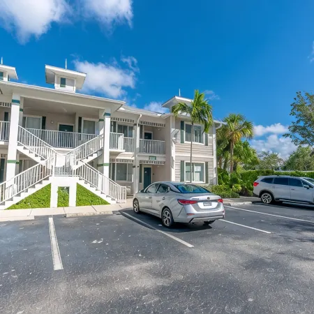 NEW Luxury 3 BR Greenlinks Condo totally remodeled!  Sleeps 8!