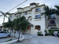 Oceanfront Penthouse -4300 Sq Ft, 2 Level -Mi Casa Del Mar - ที่มีสระว่ายน้ำ