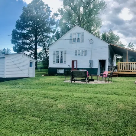 Escape to this newly renovated country cottage