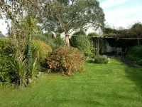 A beautiful 250 year old thatched cottage close to Frenchman's Creek. 2 bedrooms - Country Houses